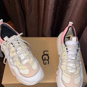 Ugg Women Calle Lace Leather Sneakers. Brand New size 9.5